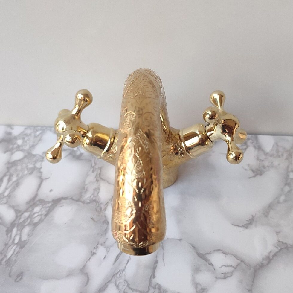 bathroom faucet brass